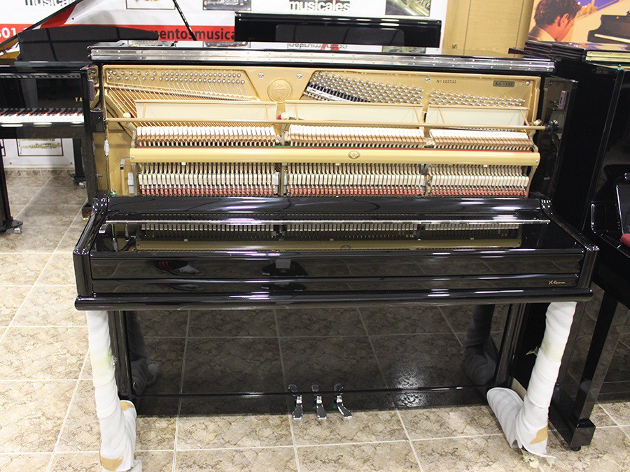 piano nuevo