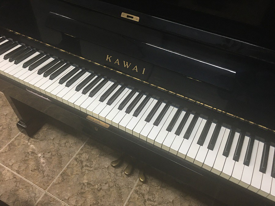 PIANO VERTICAL KAWAI KU-2 KUS REVISADO PIANOSLOWCOST.ES
