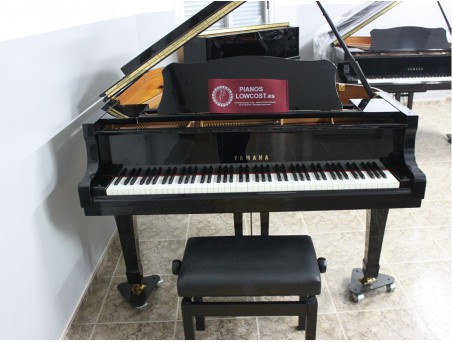 Piano cola Yamaha C3. 186cm. Nº serie 5.911.000. Negro. TRANSPORTE GRATUITO.