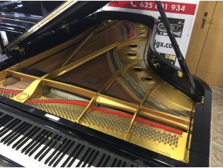 PIANO GRAN COLA YAMAHA CSII, ANTEDECESOR DEL CF DE 275