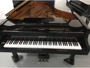 PIANO COLA OTTO BACH SEGUNDA MANO