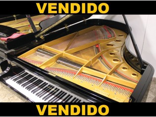 PIANO DIAPASON 210cm. FABRICADO POR KAWAI EN JAPON. MODELO PROFESIONAL.