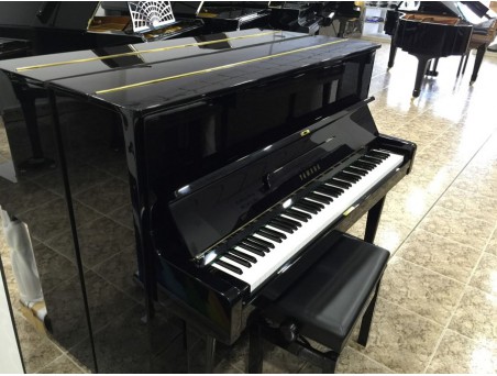 Piano Vertical Yamaha U1, U1E. Nº Serie 410.000-1.000.000. Negro. 121cm. TRANSPORTE GRATUITO.