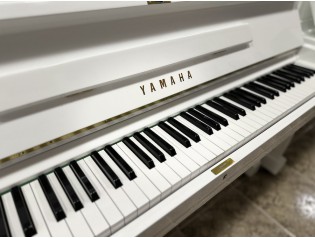 Piano vertical Yamaha U2 Blanco reacondicionado