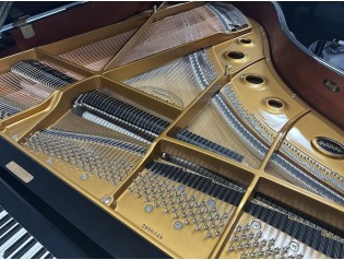 PIANO KAWAI GX2