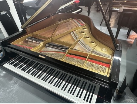 Piano cola Kawai GL40. 180cm. Nº serie 2.690.000. Negro. TRANSPORTE GRATUITO.