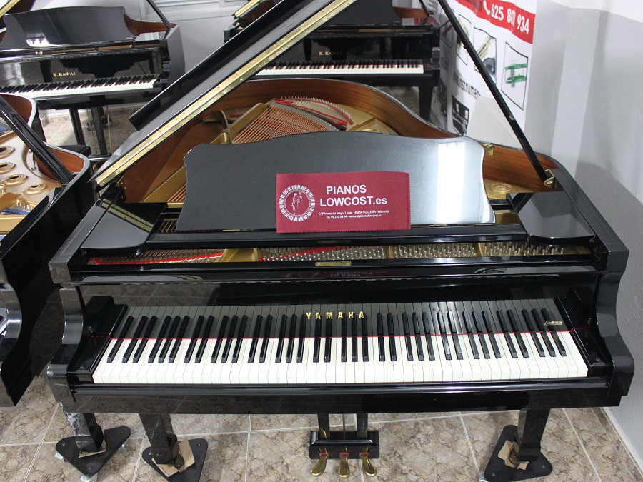 PIANO DE COLA YAMAHA C3