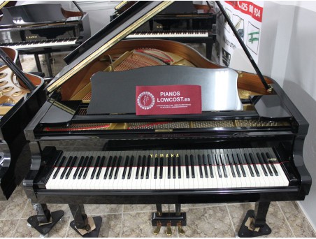 Piano cola Yamaha C3. 186cm. Nº serie 4.600.000. Negro. TRANSPORTE GRATUITO.
