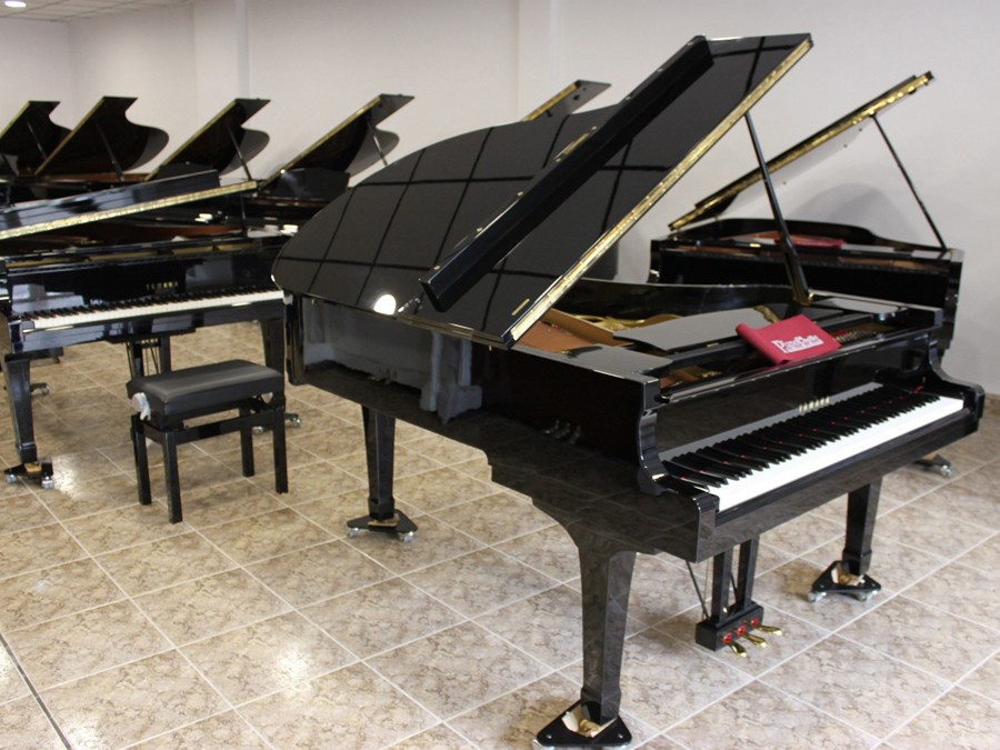 piano yamaha g5 similar a c5 c5x